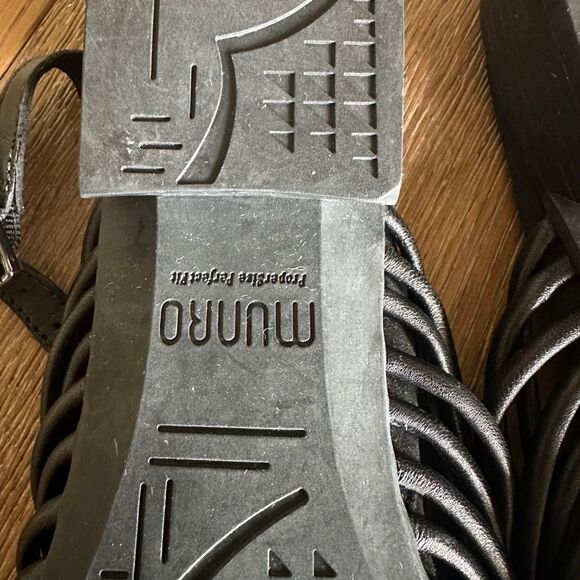 MUNRO Celia Slingback Sandal In Black - Picture 12 of 12